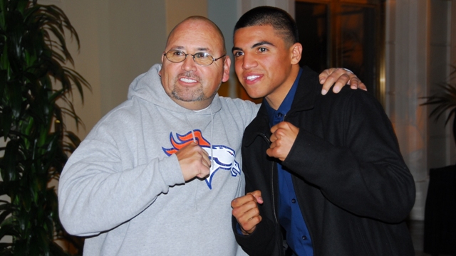 A fan mugging with Victor Ortiz